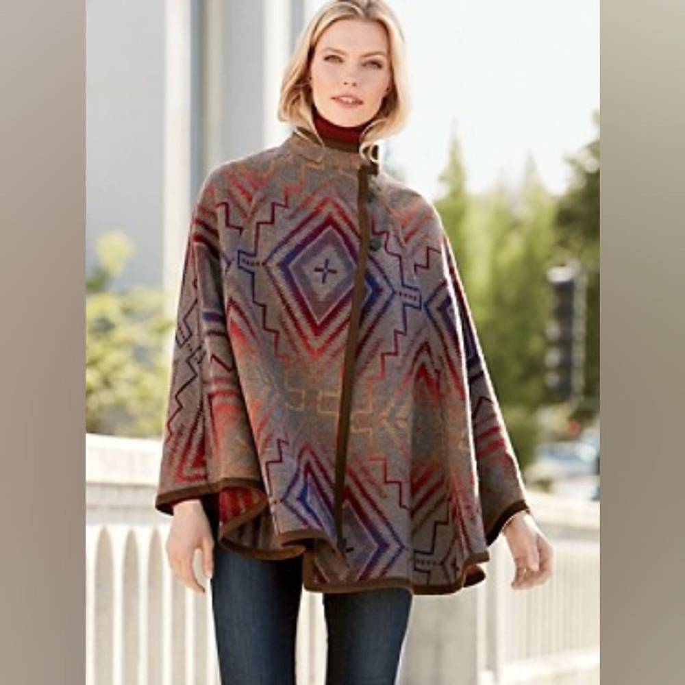 Beautiful, lightweight Pendleton wool cape.